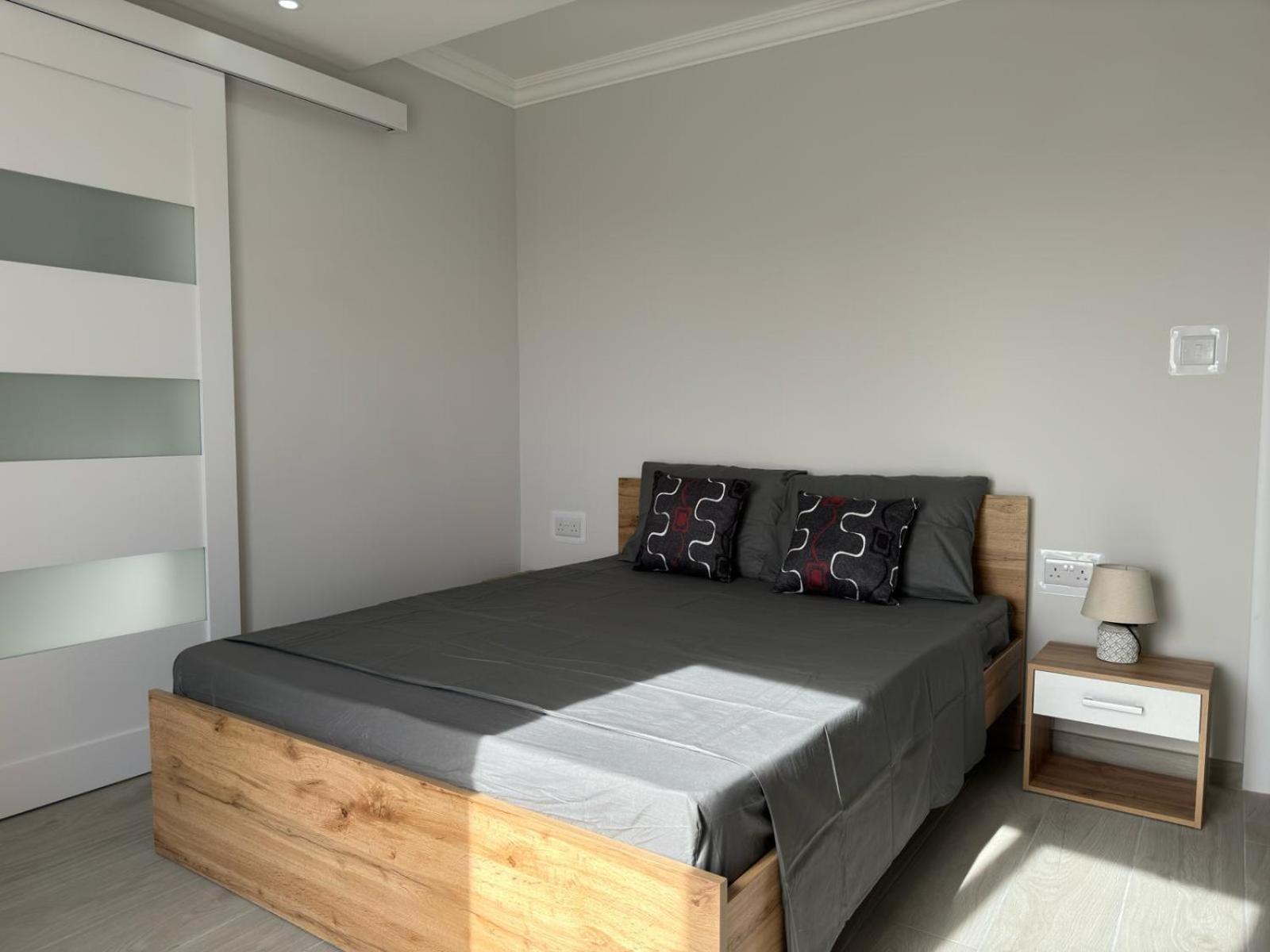 Luxury & Modern Two Bedroom Marsaskala Apartment Exterior photo