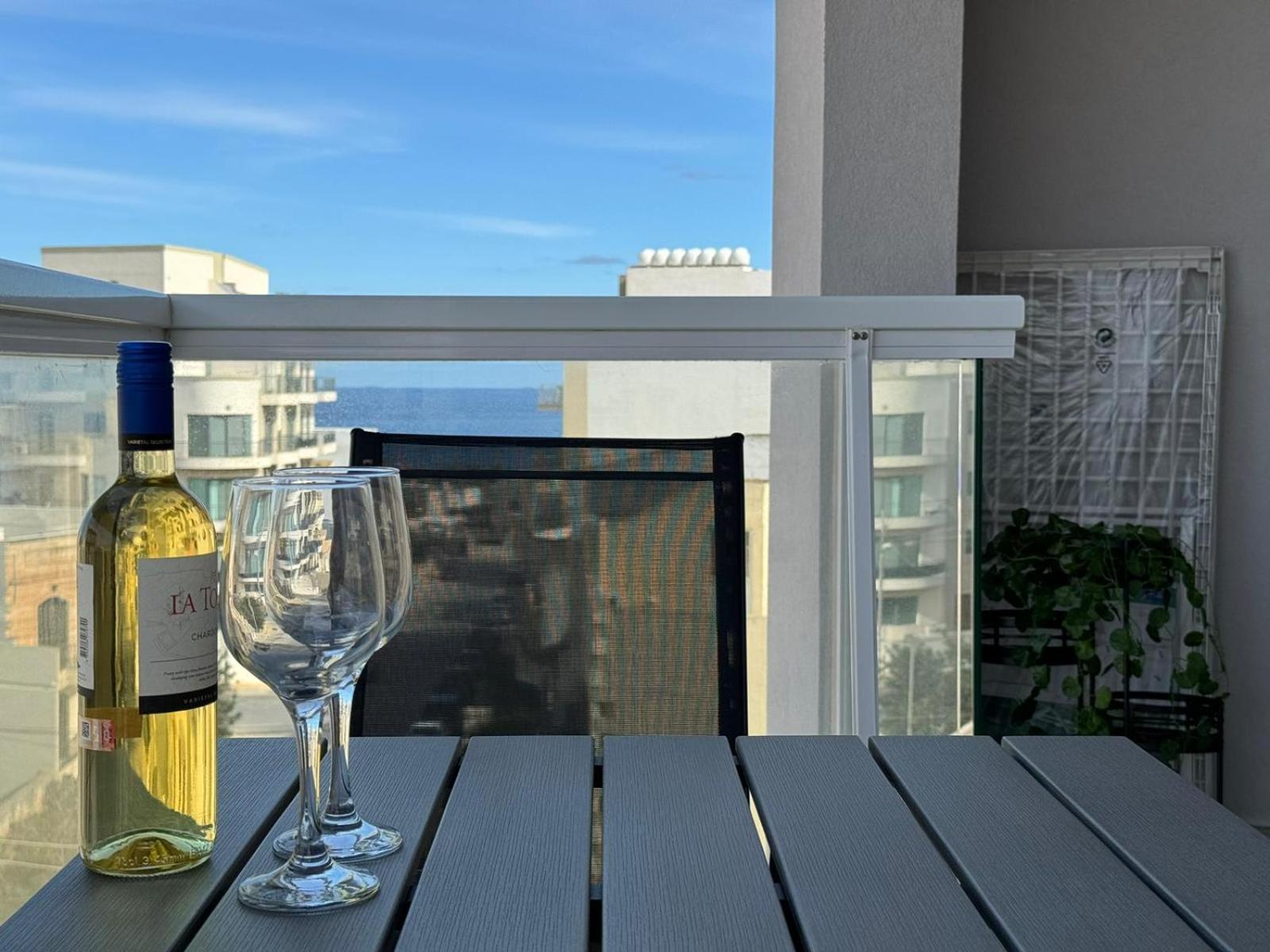 Luxury & Modern Two Bedroom Marsaskala Apartment Exterior photo